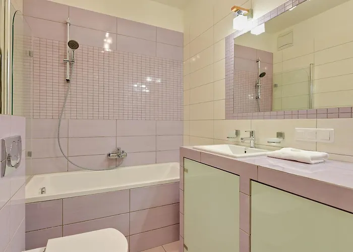 Hallera 165 By Downtown